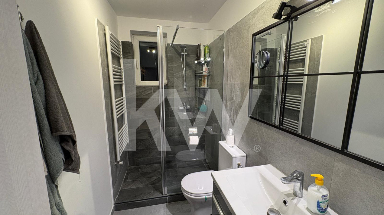 De inchiriat, apartament utilat si mobilat cu 3 camere in zona Wharte!