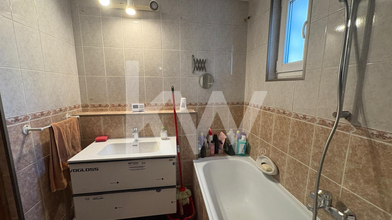 Casa de inchiriat in Brasov, utilata si mobilata, curte proprie!