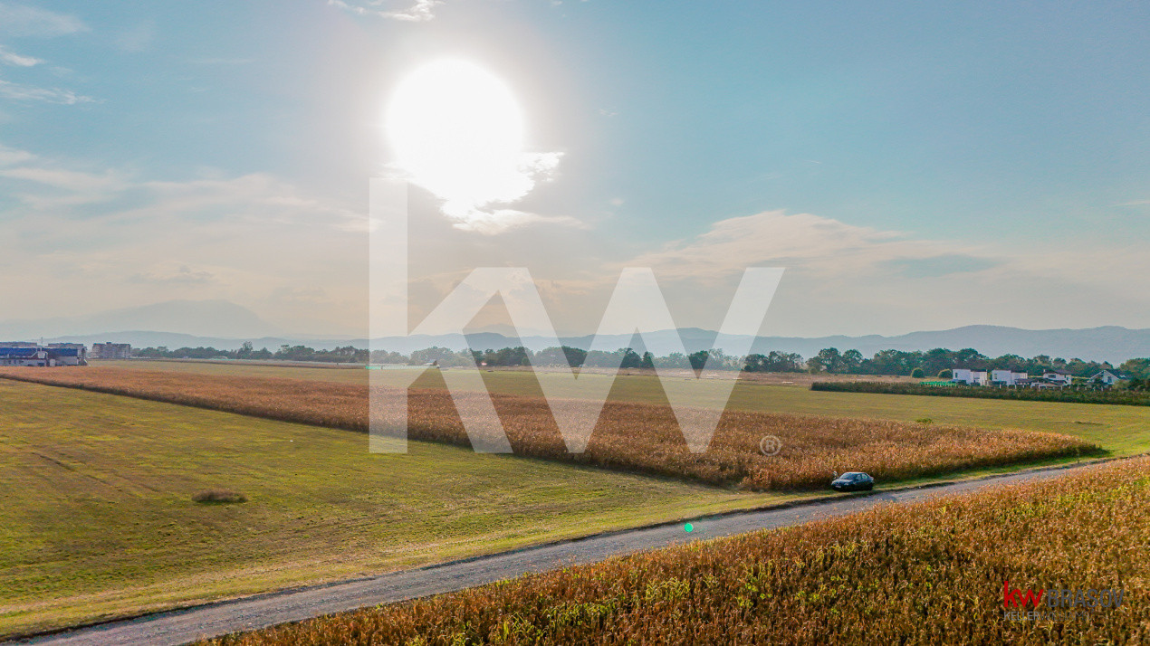 Teren industrial 6100 mp. cu PUZ in Cristian BV