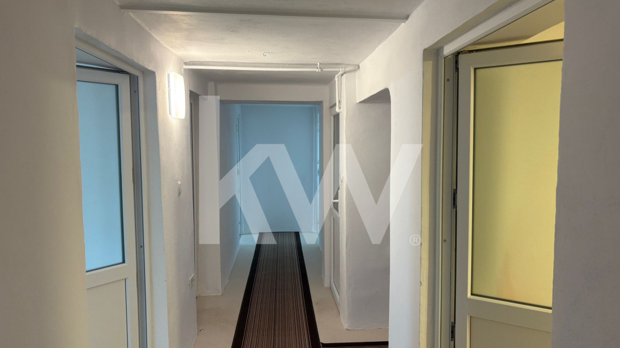 De inchiriat, apartament la casa, cu 3 camere, pretabil pentru afacere!