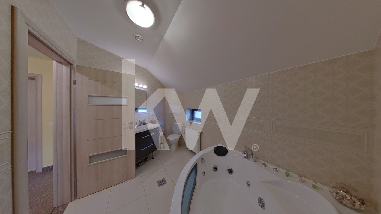 Casa individuala cu gradina si garaj, Cristian