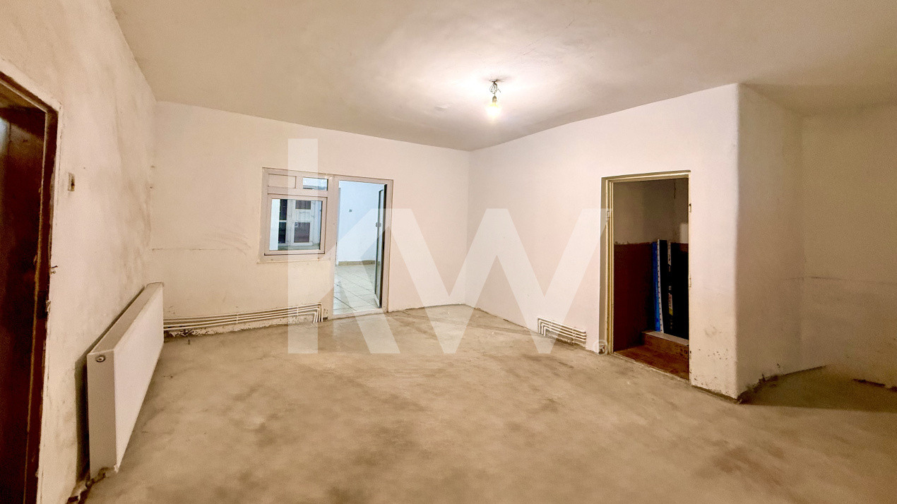 Spatiu Depozitare - 3 camere + grup sanitar