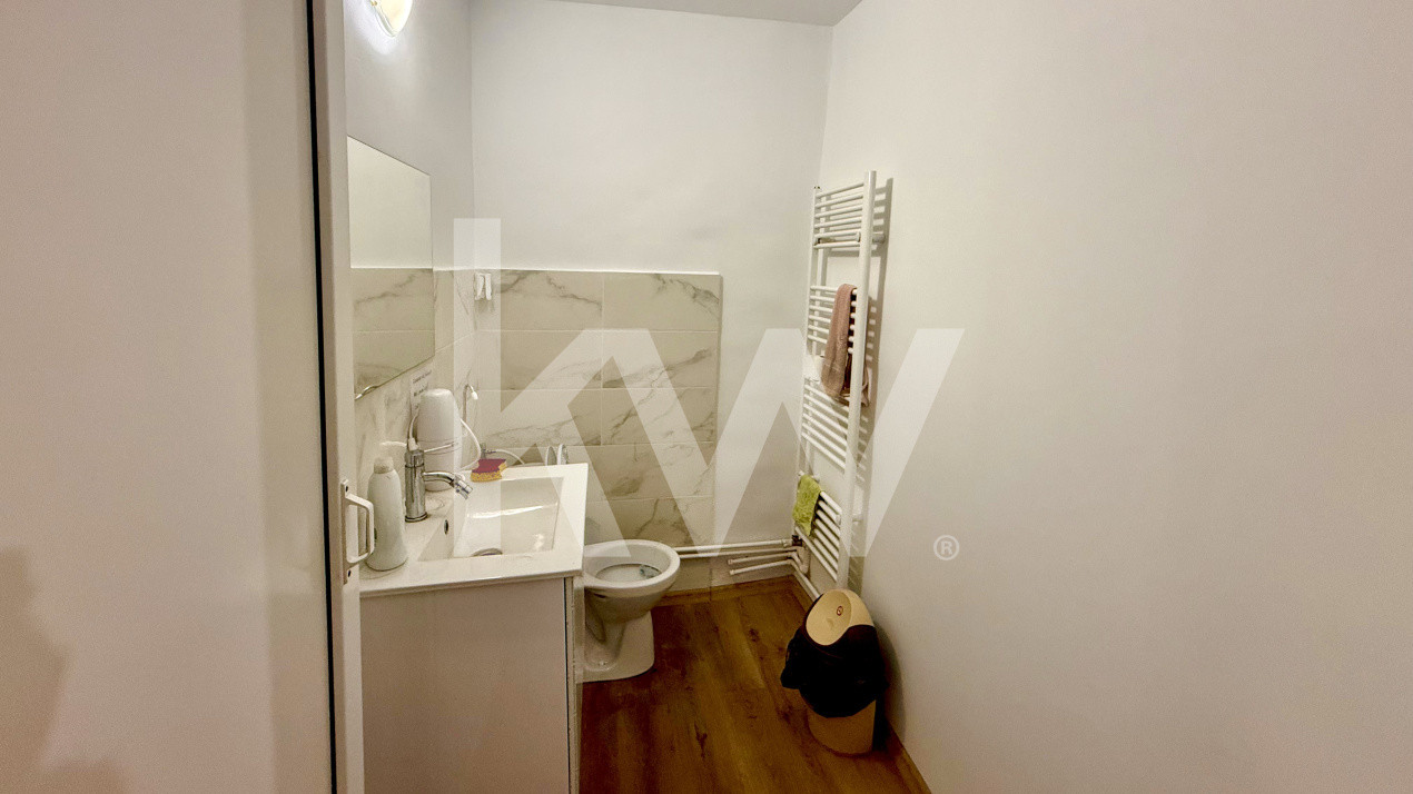 Spatiu Depozitare - 3 camere + grup sanitar