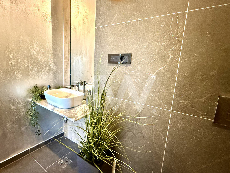 Apartament 3 camere | Prima închiriere | 2 băi | 2 balcoane | Parcare inclusă