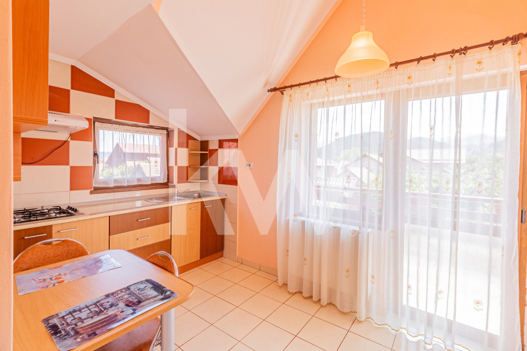 Casă de vânzare multifuncțională în Râșnov cu Potențial Turistic | Comision 0%