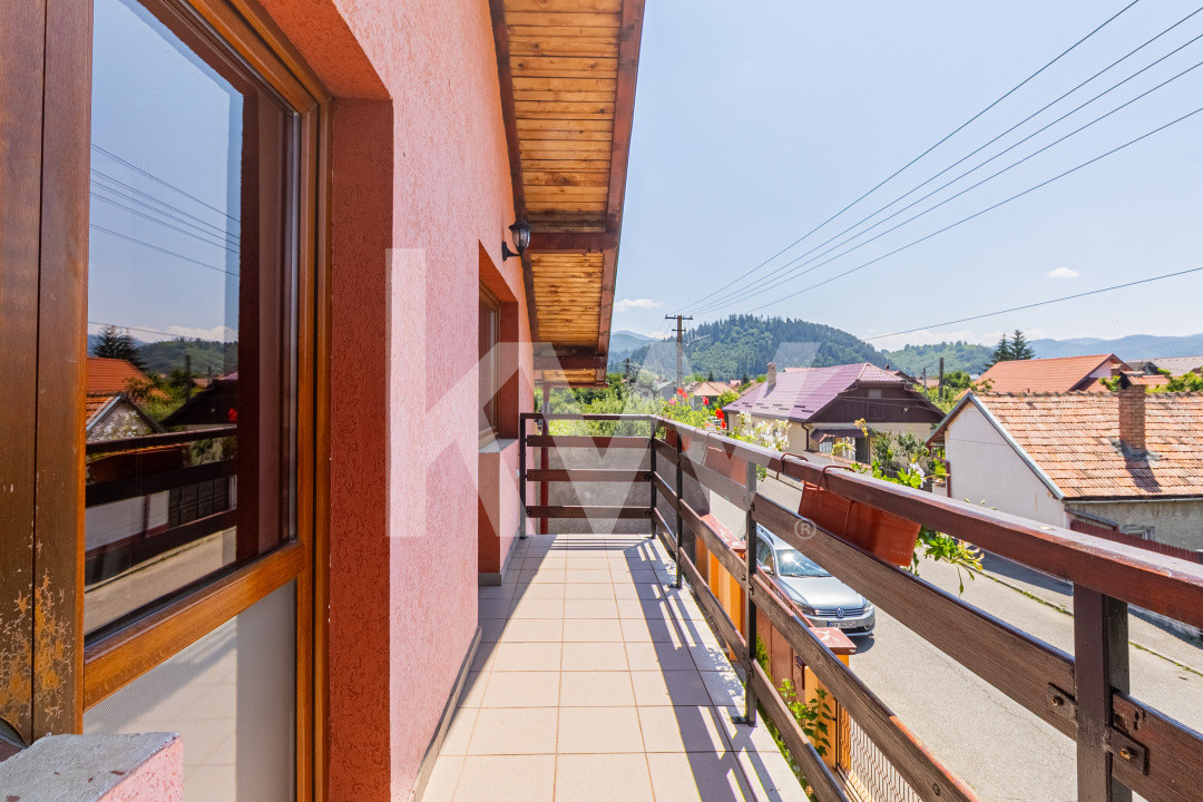 Casă de vânzare multifuncțională în Râșnov cu Potențial Turistic | Comision 0%