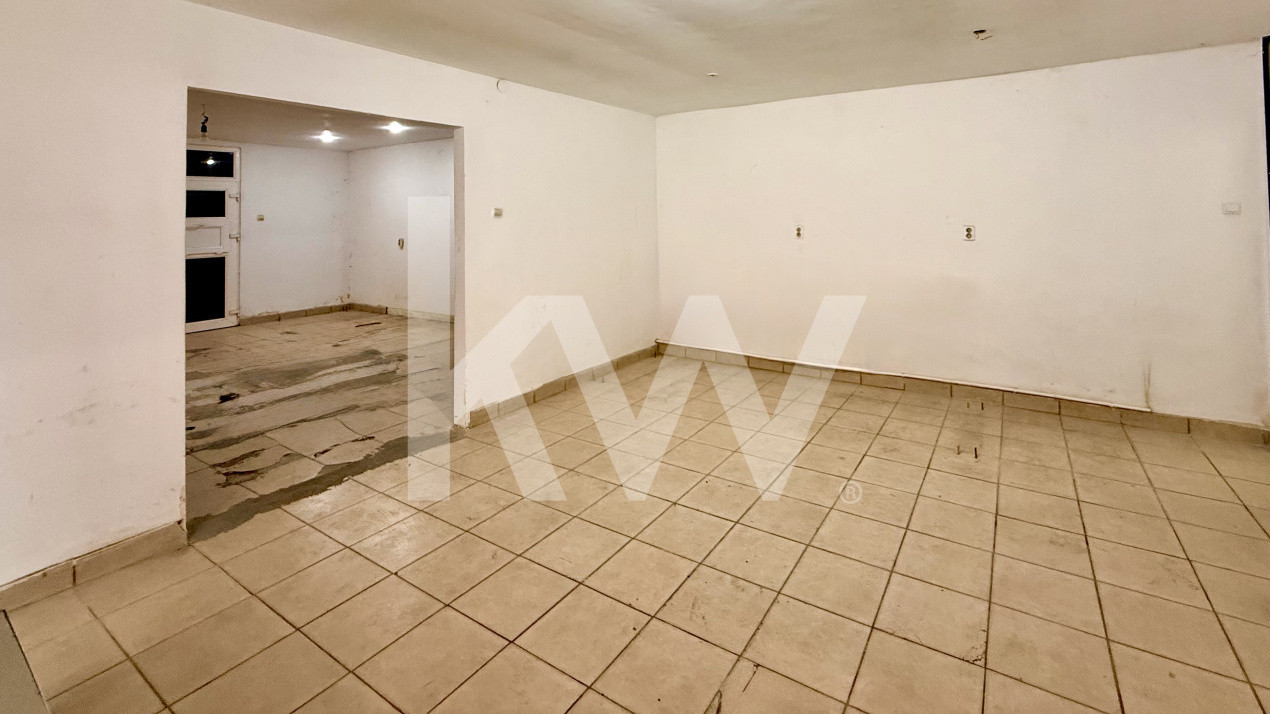 Spatiu Depozitare - 3 camere + grup sanitar