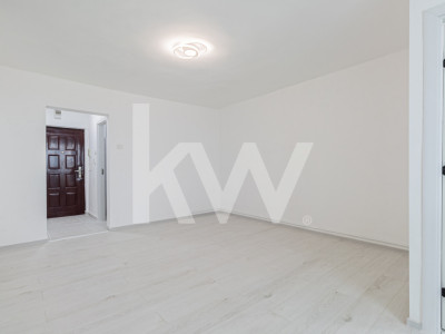 Garsoniera de vânzare | Noua | etaj intermediar 