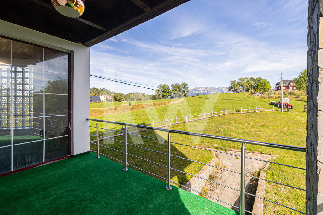 Casă de vânzare Fundata ,ideală pensiune, Comision 0%