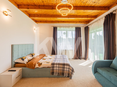 Casă de vânzare Fundata ,ideală pensiune, Comision 0%