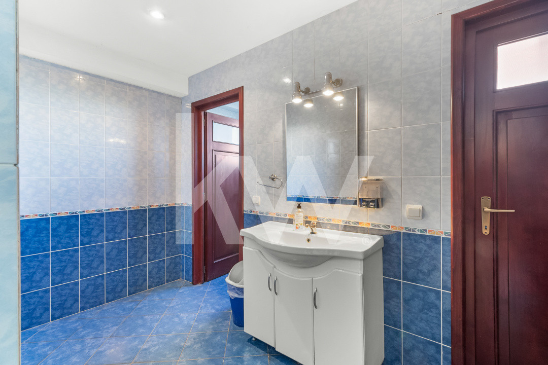 Spațiu comercial – Showroom & Birouri – Calea Feldioarei - DN13