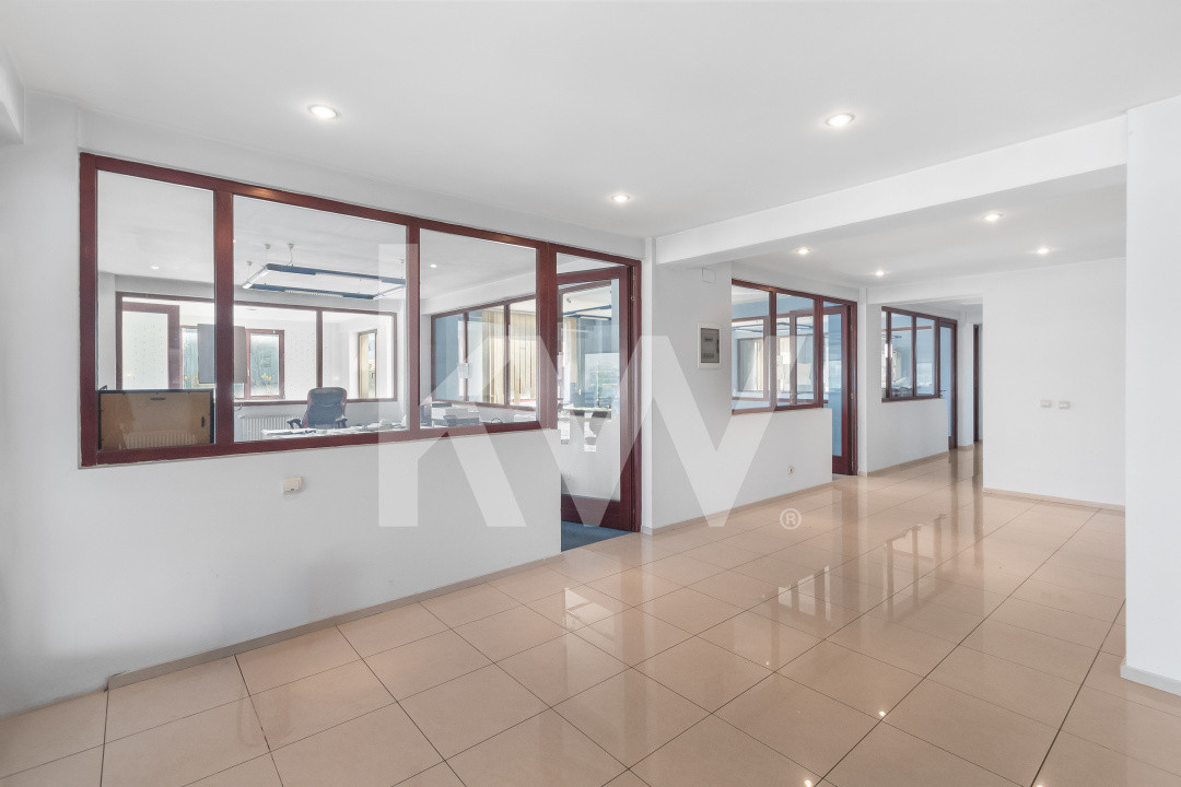 Spațiu comercial – Showroom & Birouri – Calea Feldioarei - DN13