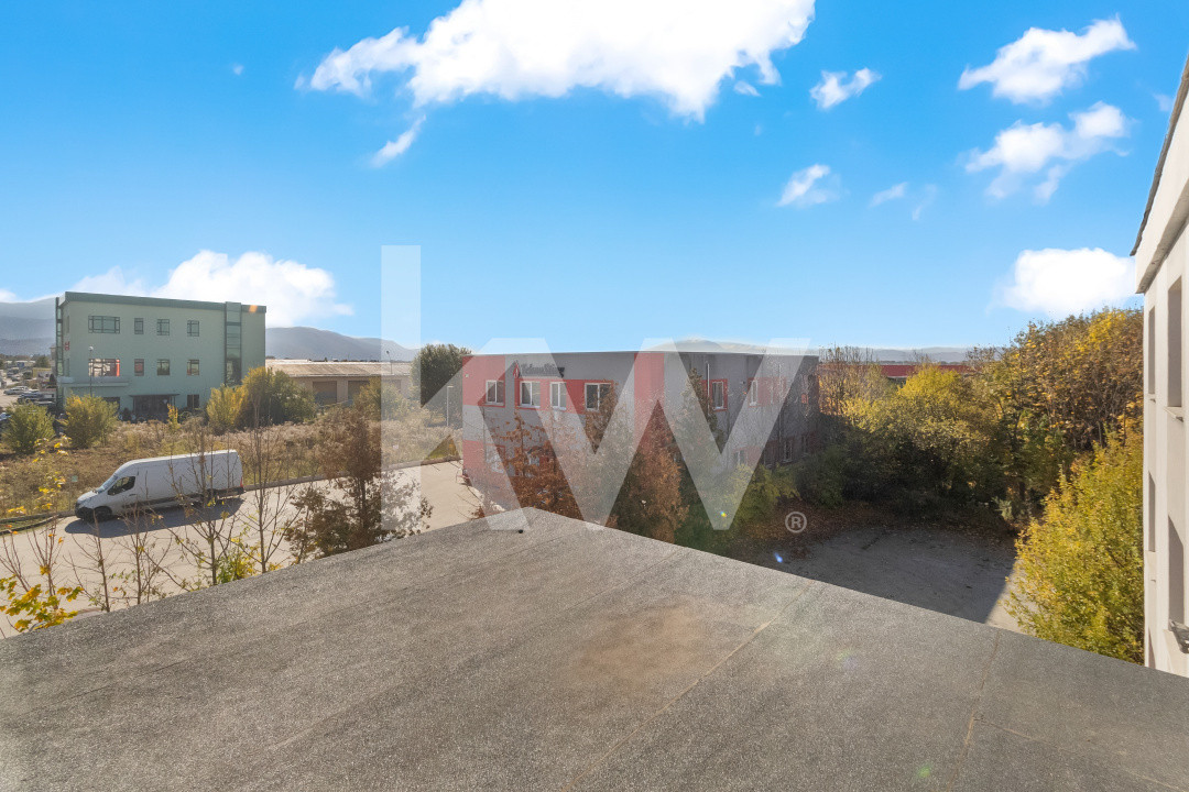 Spațiu comercial – Showroom & Birouri – Calea Feldioarei - DN13