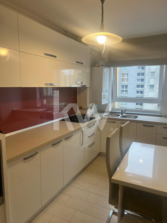 Apartament cu 2 camere, de inchiriat, utilat si mobilat!