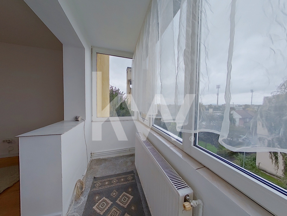  Închiriere apartament cu 3 camere - strada Avram Iancu