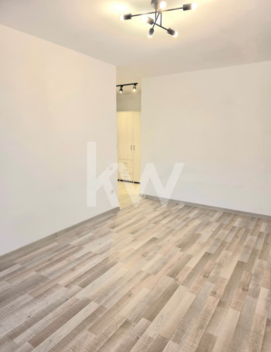  Garsoniera de inchiriat + loc de parcare 