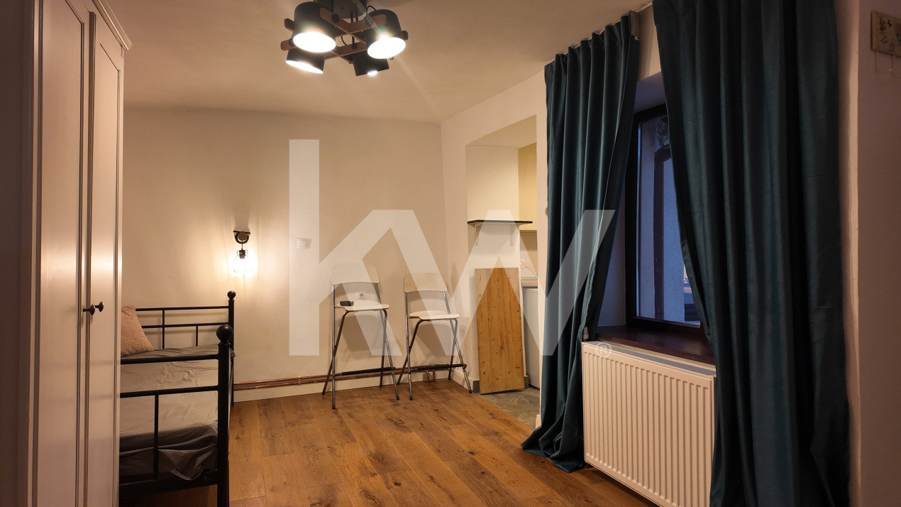 Închiriere garsonieră mobilată și utilată - Strada Postăvarului, Centrul Istoric