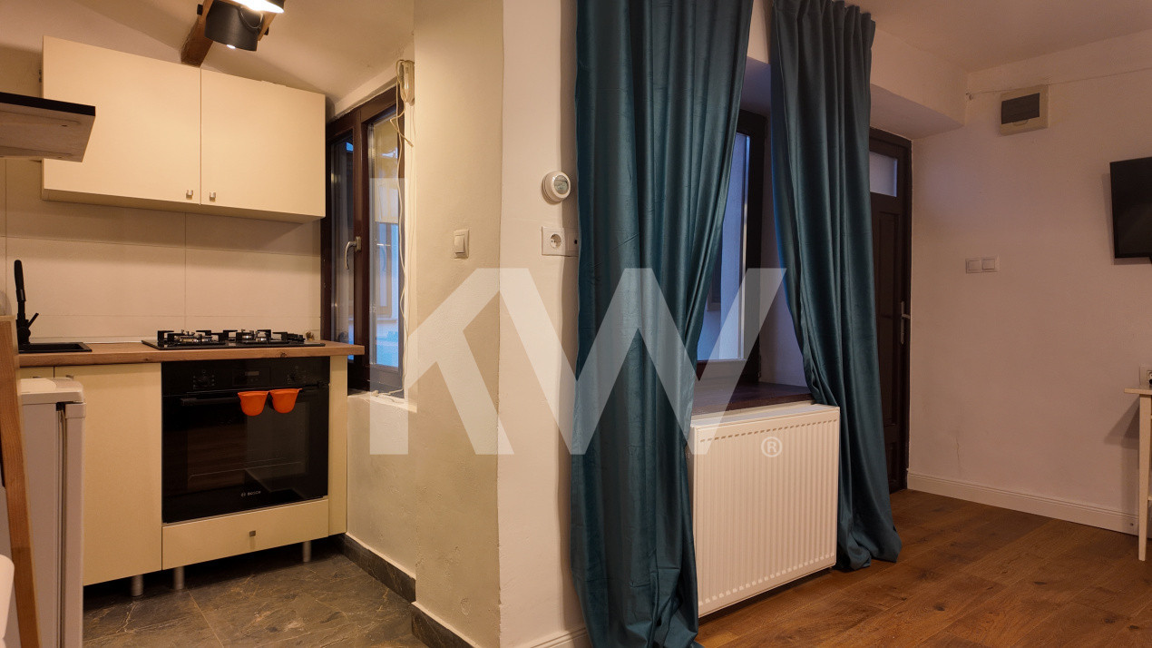 Închiriere garsonieră mobilată și utilată - Strada Postăvarului, Centrul Istoric