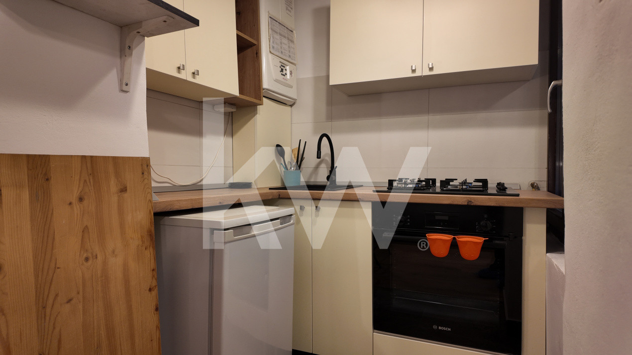 Închiriere garsonieră mobilată și utilată - Strada Postăvarului, Centrul Istoric