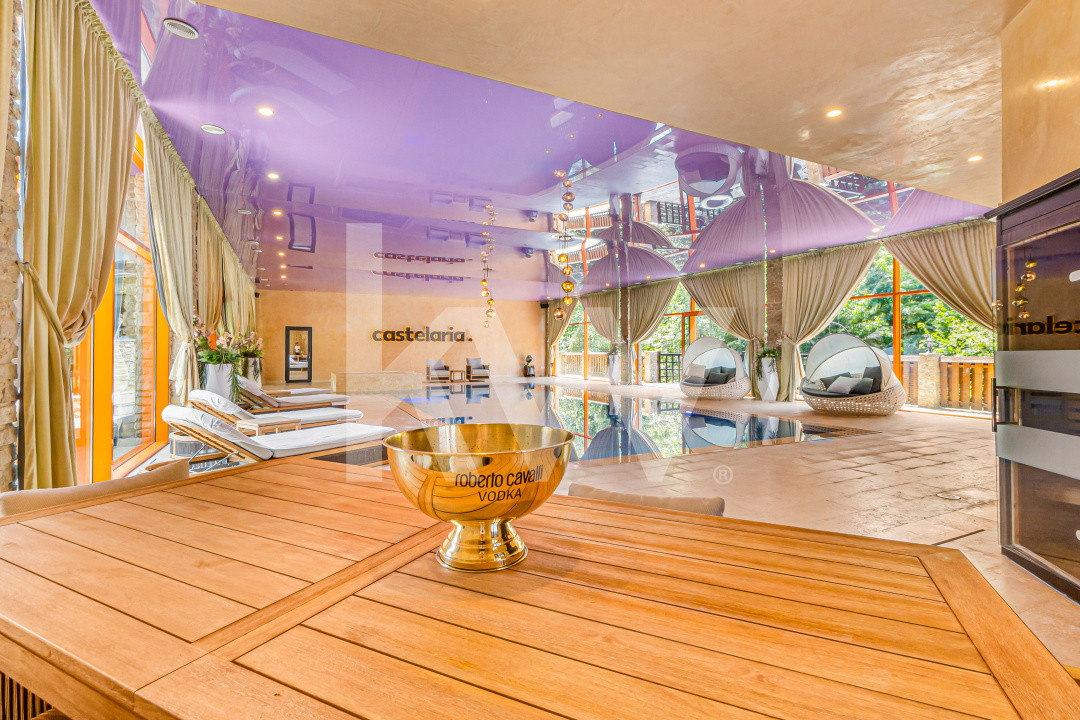 Vilă de lux în Bran | SPA complet, sală cinema, râu privat, lângă Castel