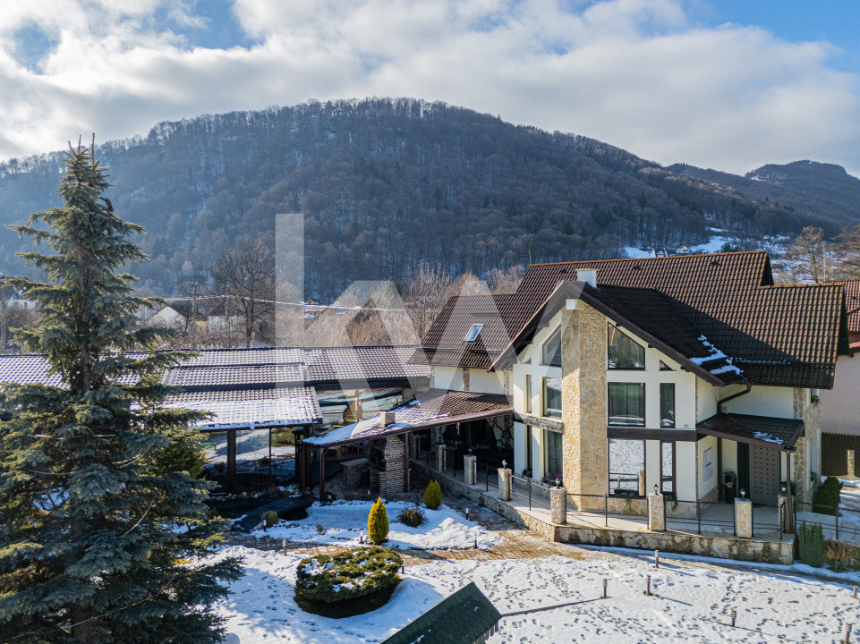 Vilă de lux în Bran | SPA complet, sală cinema, râu privat, lângă Castel