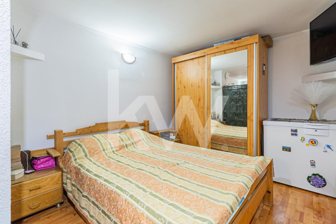 Casă individuală, vedere către Bucegi, la 300 m de Centru, Gară sau Cantacuzino