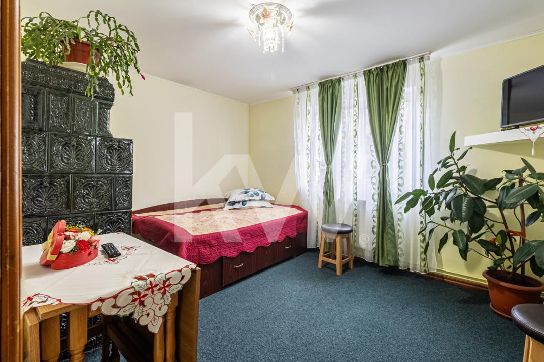 Casă individuală, vedere către Bucegi, la 300 m de Centru, Gară sau Cantacuzino