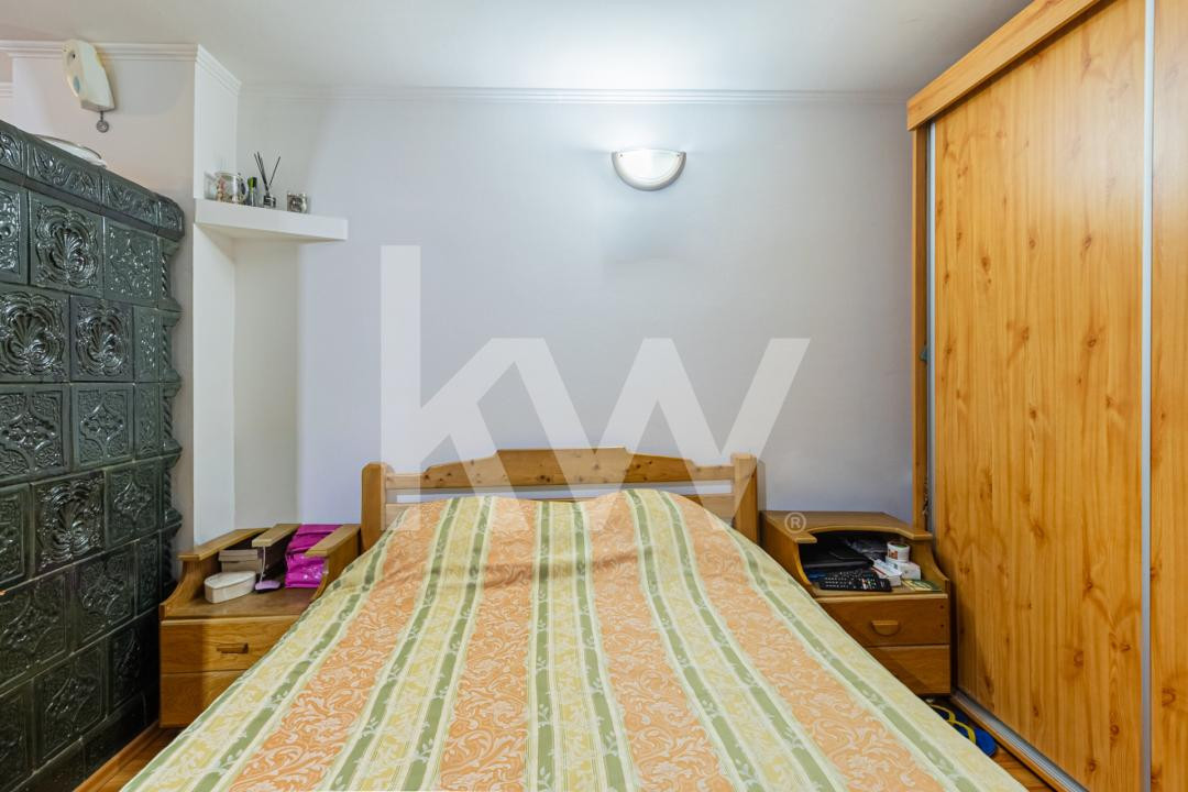 Casă individuală, vedere către Bucegi, la 300 m de Centru, Gară sau Cantacuzino