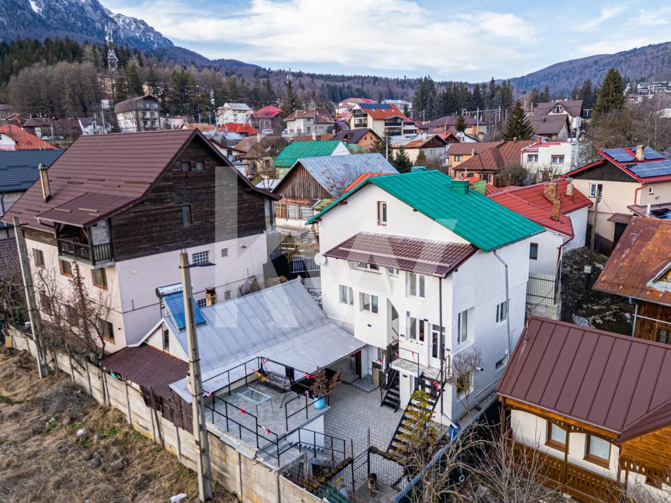 Casă individuală, vedere către Bucegi, la 300 m de Centru, Gară sau Cantacuzino