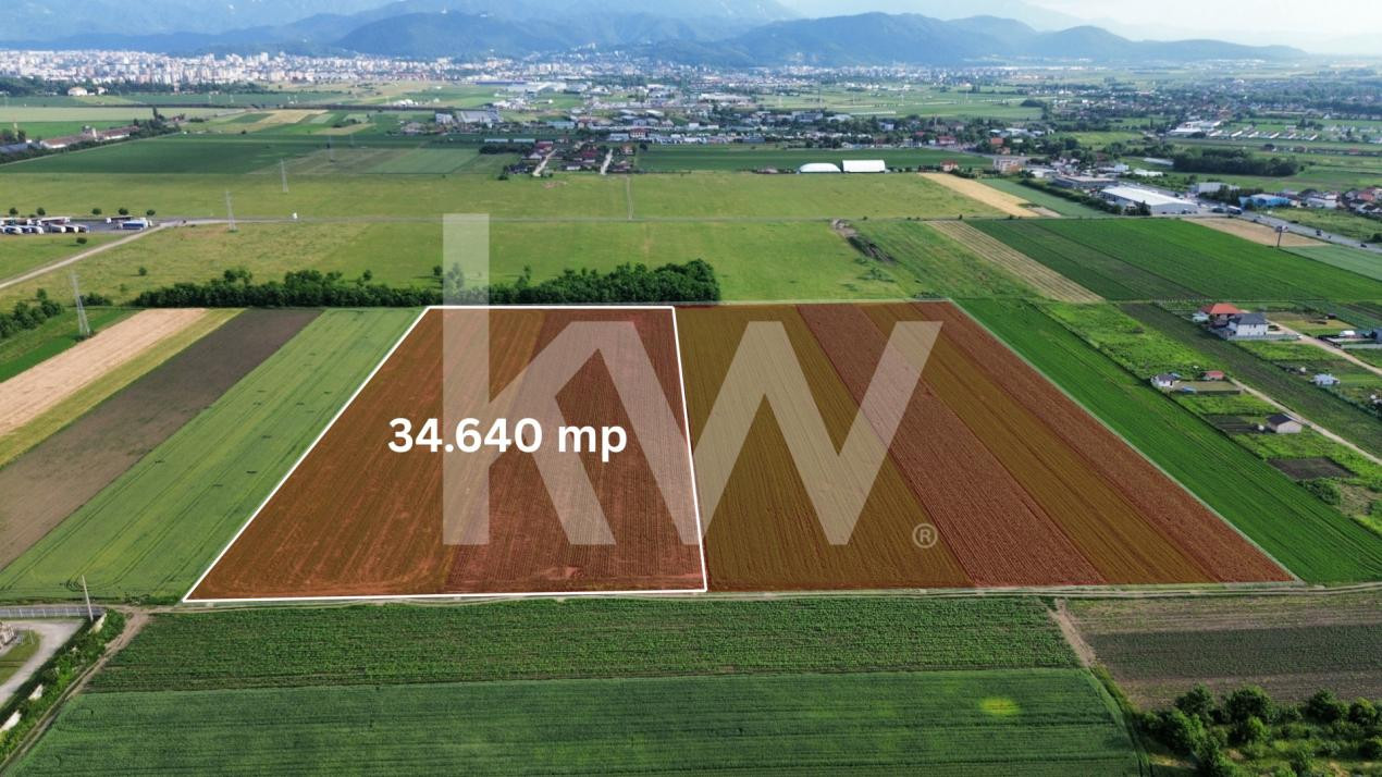 Teren intravilan 34.640 mp Stupini, str. Baciului-Luncii