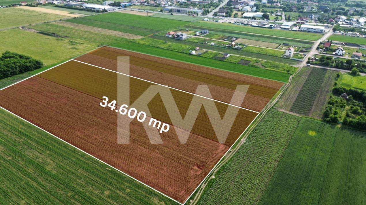 Teren intravilan 34.640 mp Stupini, str. Baciului-Luncii