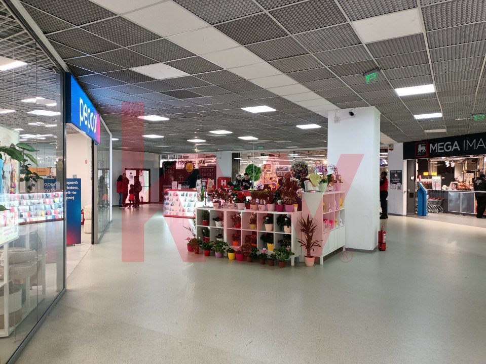 Insula 10 mp, Centru Comercial ITC, zona Vlahuta, ,parter