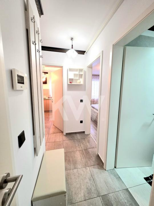 Închiriere 2 camere lângă Mall Coresi + loc de parcare 