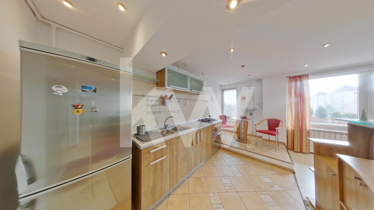 Apartament 2 camere, suprafata generoasa - Centrul Civic