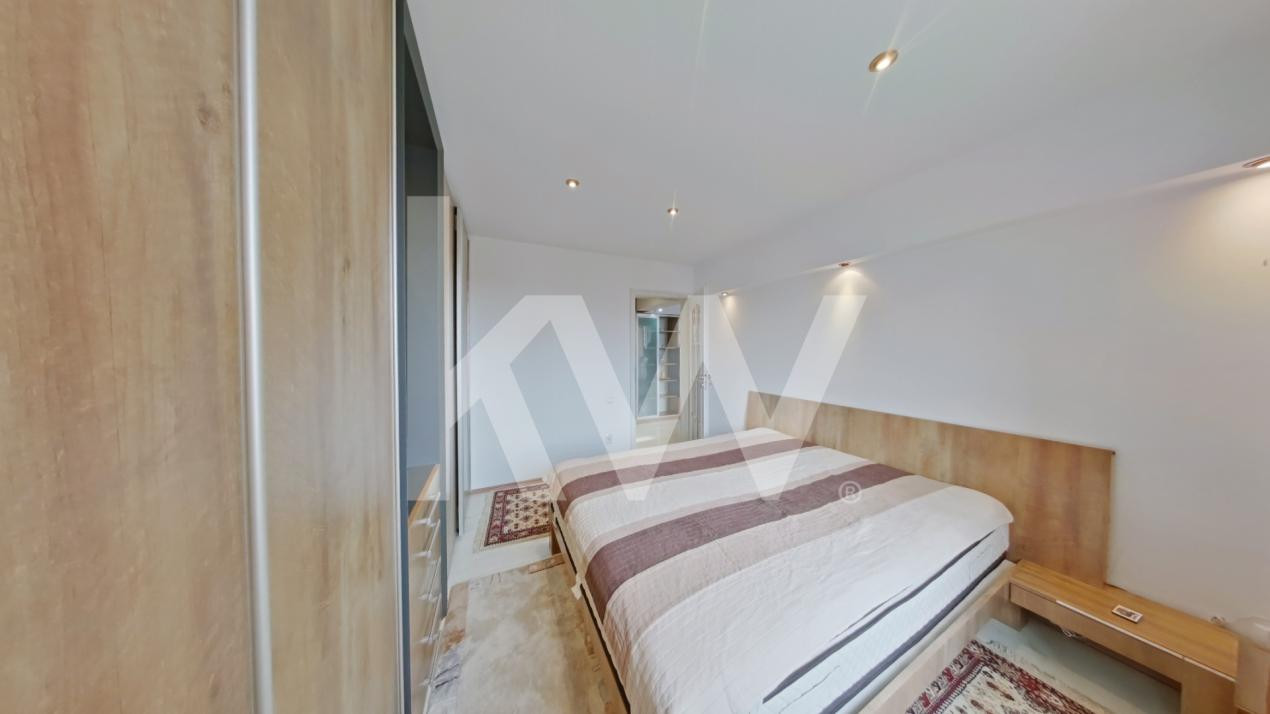 Apartament 2 camere, suprafata generoasa - Centrul Civic