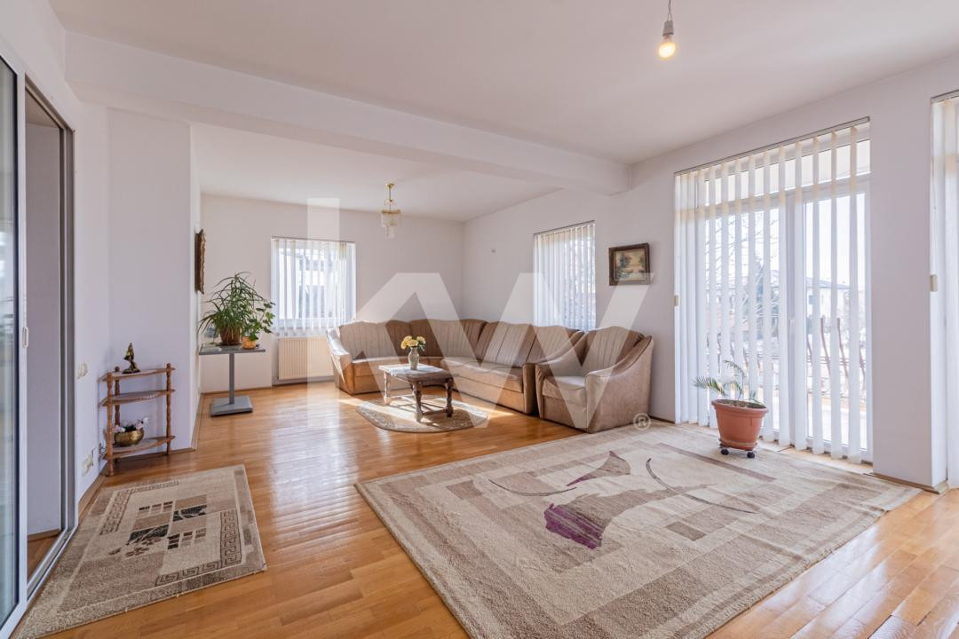 Casă de vânzare în Brașov, zona Tractorul- Comision 0%