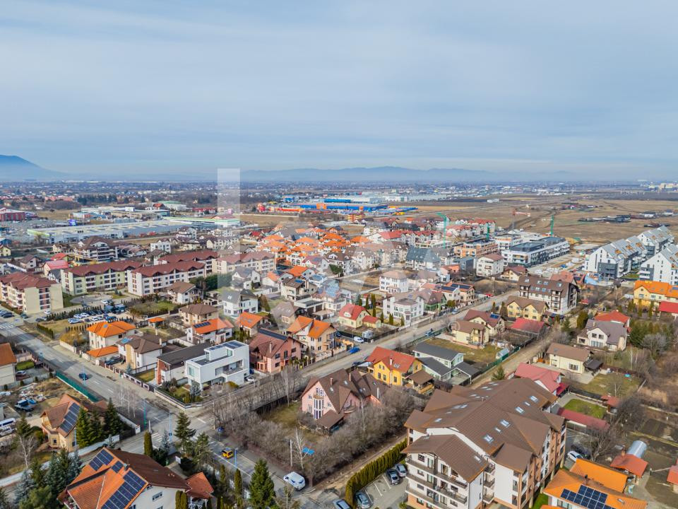 Casă de vânzare în Brașov, zona Tractorul- Comision 0%