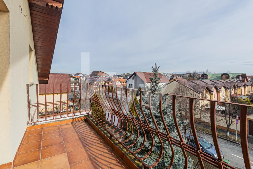 Casă de vânzare în Brașov, zona Tractorul- Comision 0%