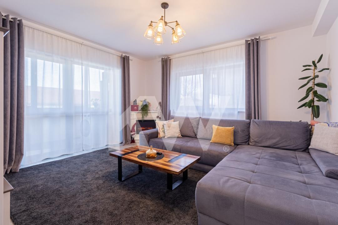 Apartament 3 camere + loc de parcare