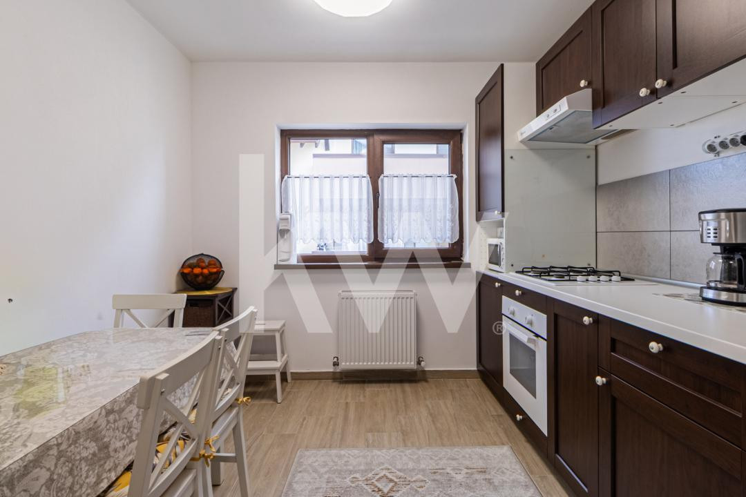 Apartament 3 camere + loc de parcare