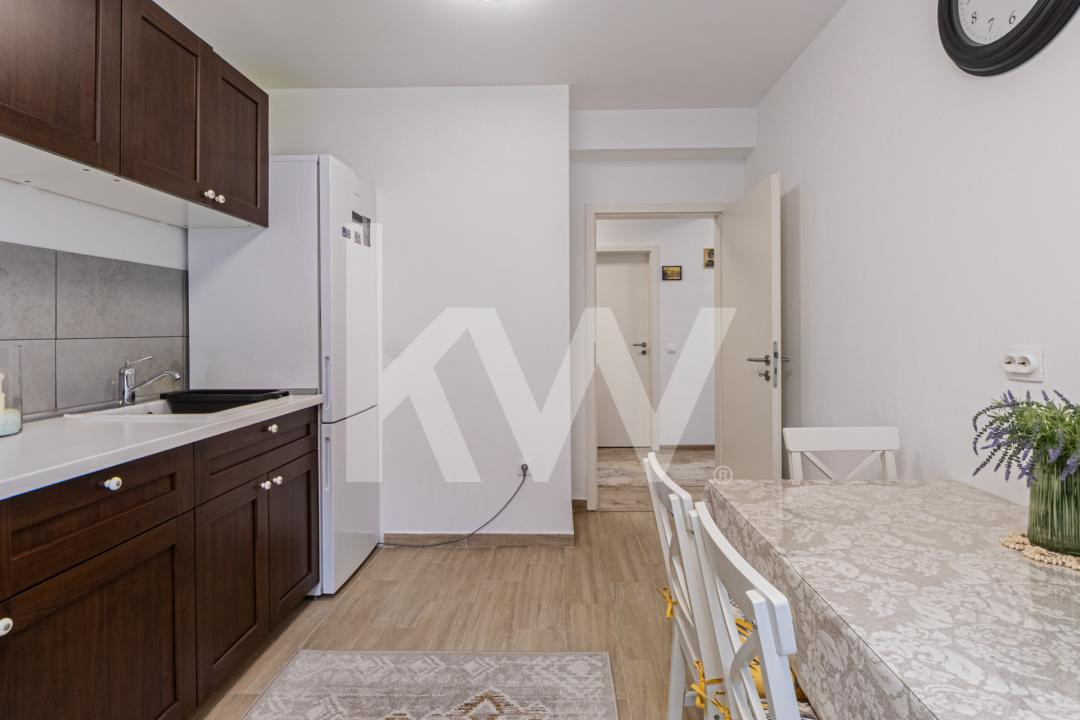 Apartament 3 camere + loc de parcare