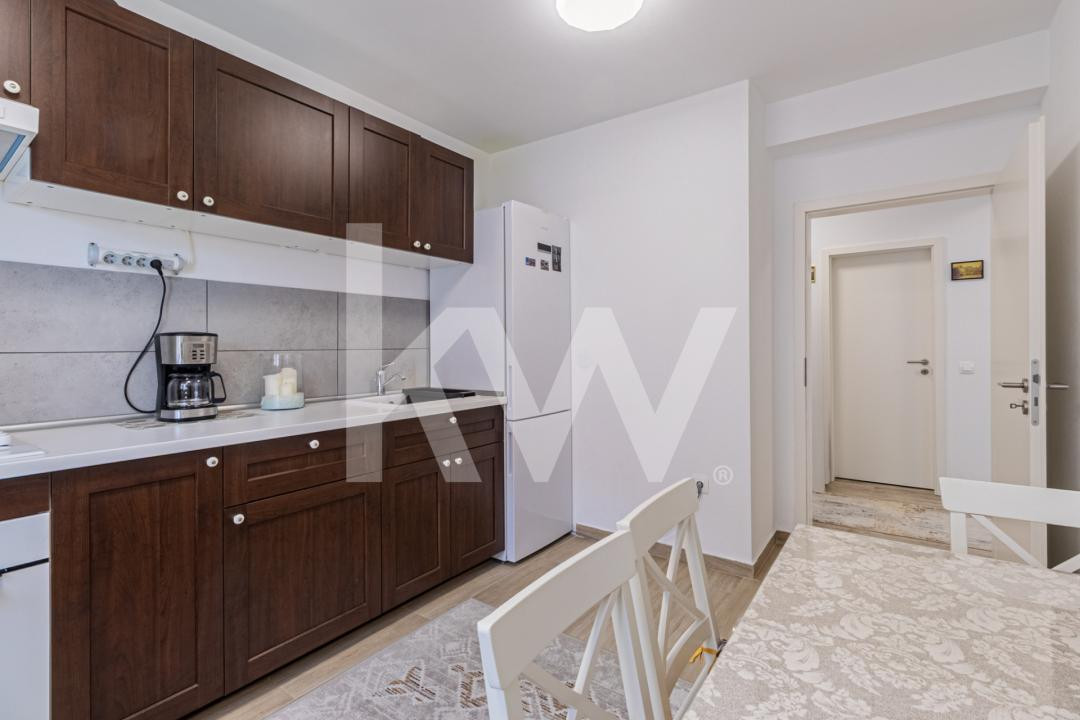 Apartament 3 camere + loc de parcare