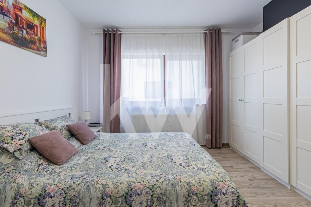 Apartament 3 camere + loc de parcare