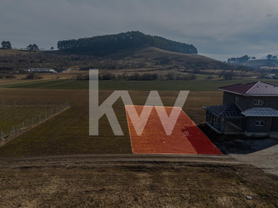 Teren intravilan 585mp Sânpetru, panoramă Lempes si padure, Comision 0%