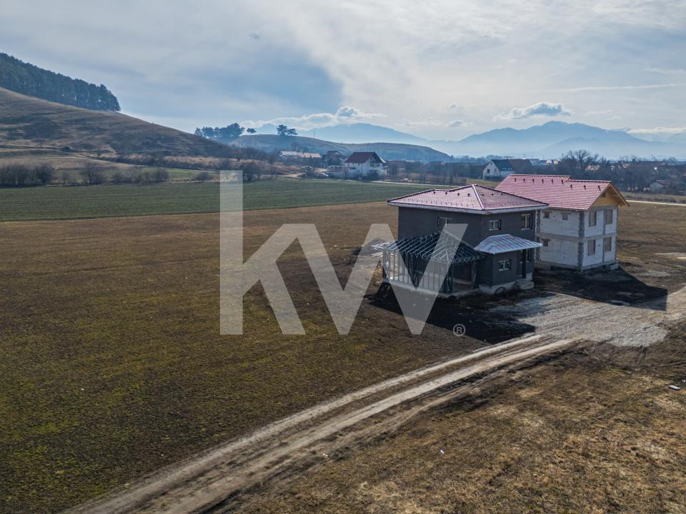 Teren intravilan 585mp Sânpetru, panoramă Lempes si padure, Comision 0%