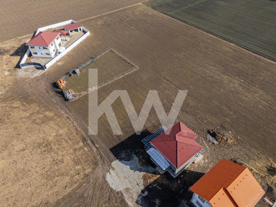 Teren intravilan 585mp Sânpetru, panoramă Lempes si padure, Comision 0%