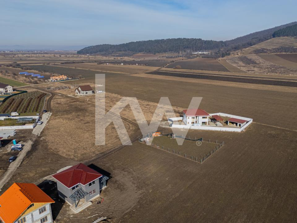 Teren intravilan 585mp Sânpetru, panoramă Lempes si padure, Comision 0%