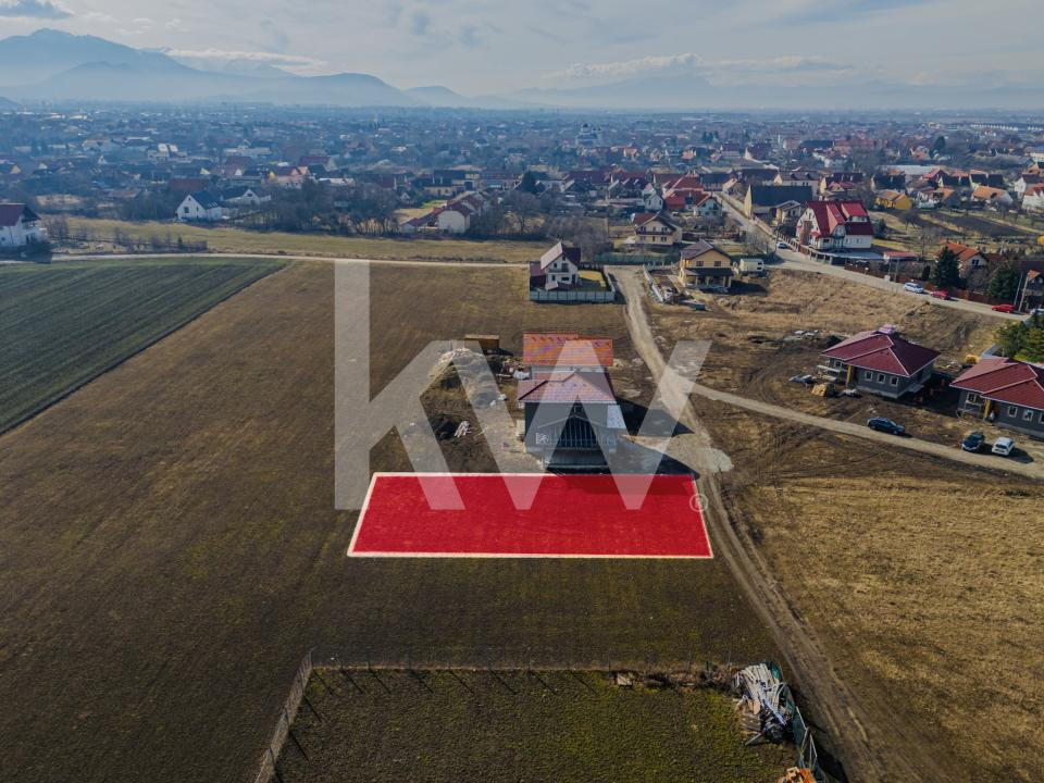 Teren intravilan 585mp Sânpetru, panoramă Lempes si padure, Comision 0%