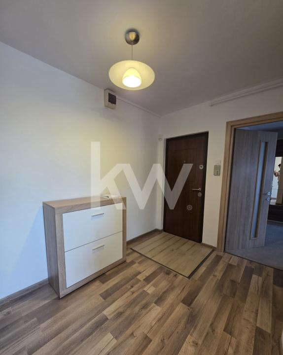 De închiriat 2 camere + loc de parcare