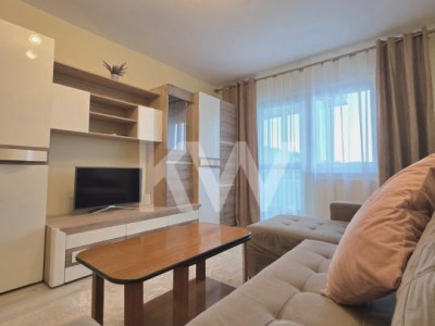 De închiriat 2 camere + loc de parcare